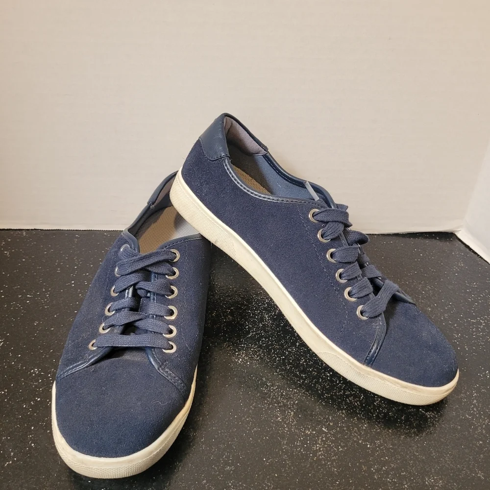 Vionic Brinley Navy Sneakers